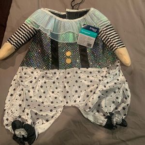 Halloween pet costume.